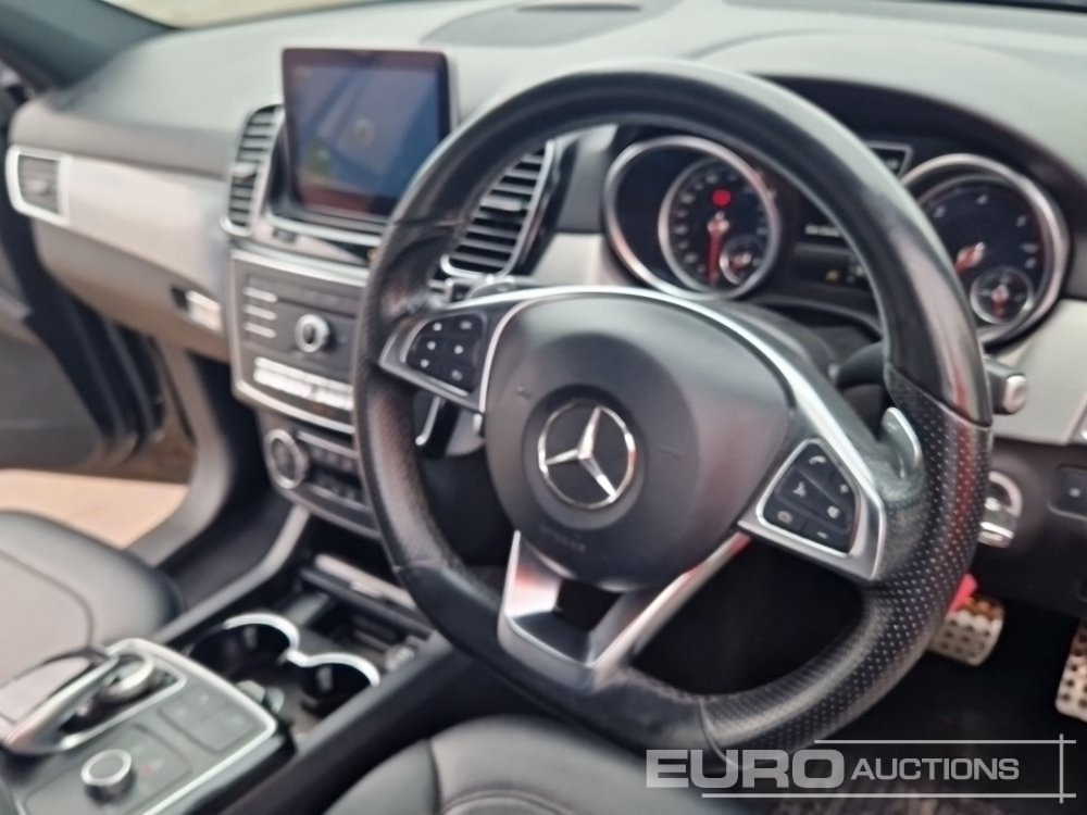 سيارة دفع رباعي 2018 Mercedes Benz GLE 250D: صور 33 سيارة دفع رباعي 2018 Mercedes Benz GLE 250D: صور 33