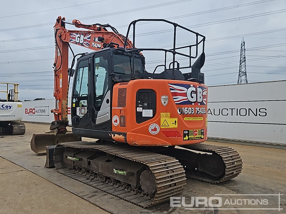 2019 Hitachi ZX135US-6 - حفارات زحافة: صور 3 2019 Hitachi ZX135US-6 - حفارات زحافة: صور 3