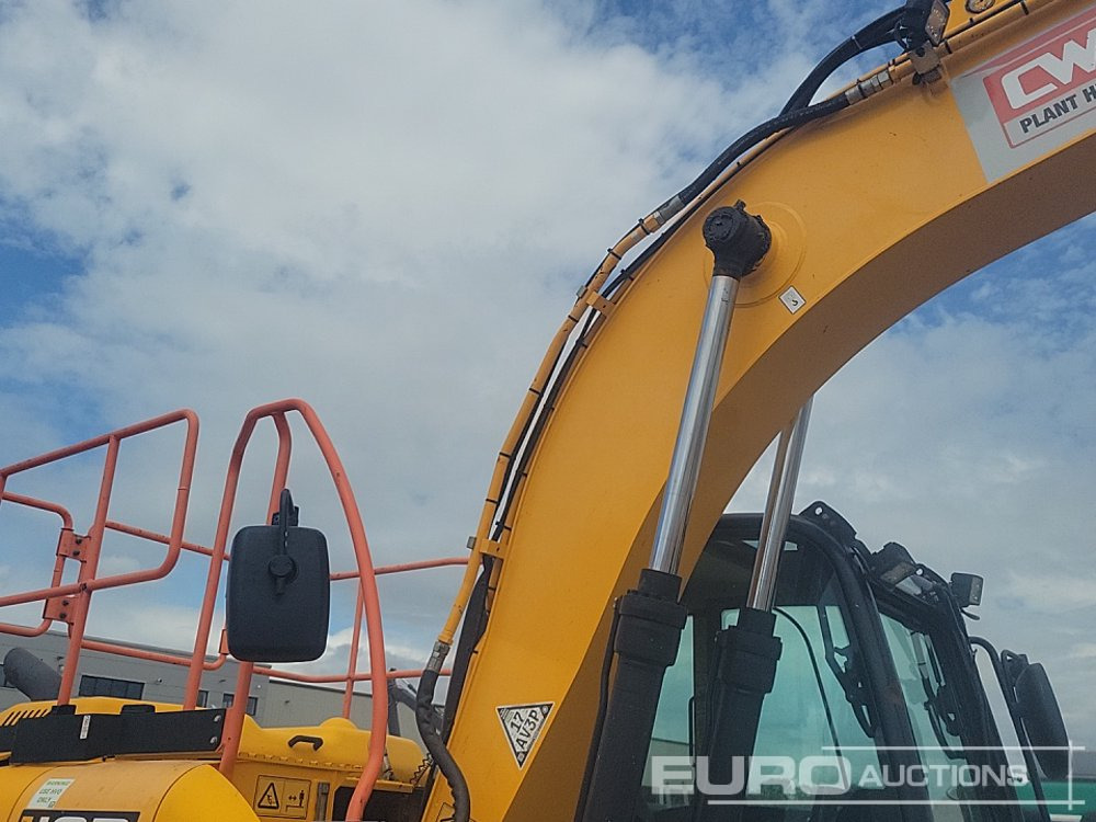 حفارات زحافة 2019 JCB JS131LC: صور 17