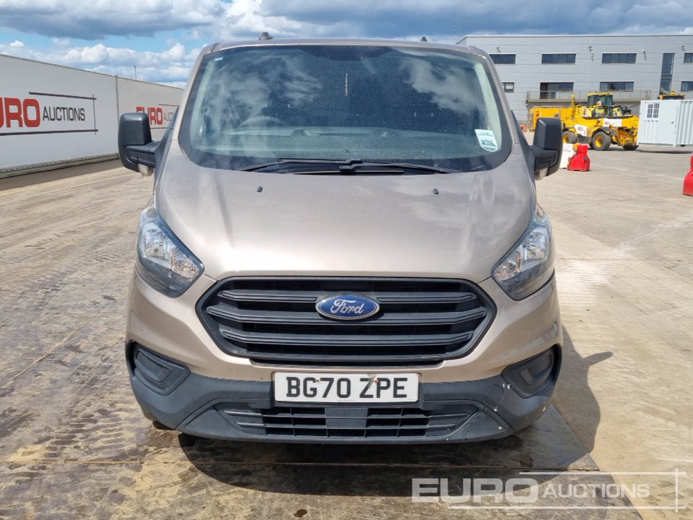 الشاحنات الصغيرة 2020 Ford Transit Custom 300: صور 8