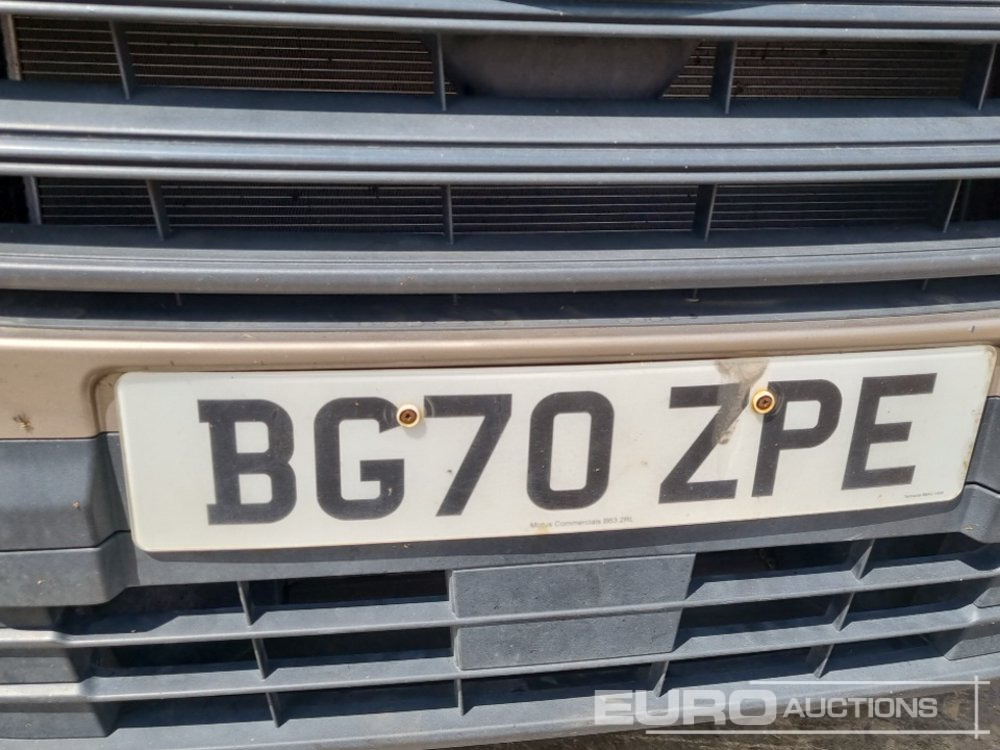 الشاحنات الصغيرة 2020 Ford Transit Custom 300: صور 37