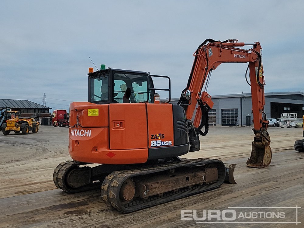 2020 Hitachi ZX85USB-6 - حفارة مصغرة: صور 5 2020 Hitachi ZX85USB-6 - حفارة مصغرة: صور 5
