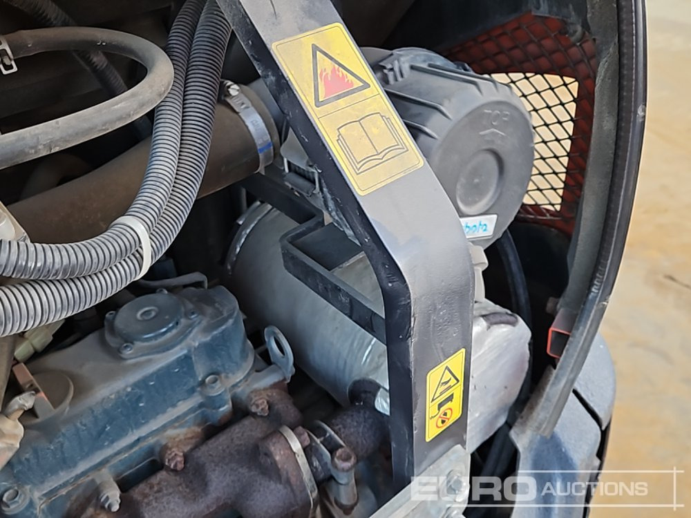 حفارة مصغرة 2020 Kubota KX016-4: صور 30 حفارة مصغرة 2020 Kubota KX016-4: صور 30