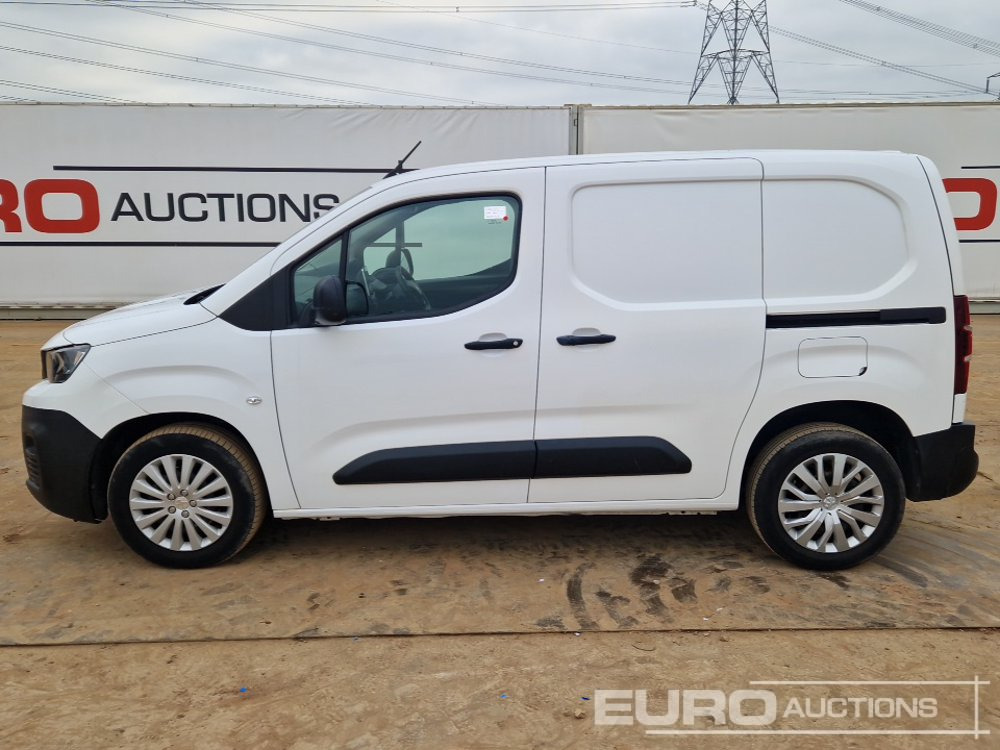 2020 Peugeot Partner - الشاحنات الصغيرة: صور 2 2020 Peugeot Partner - الشاحنات الصغيرة: صور 2