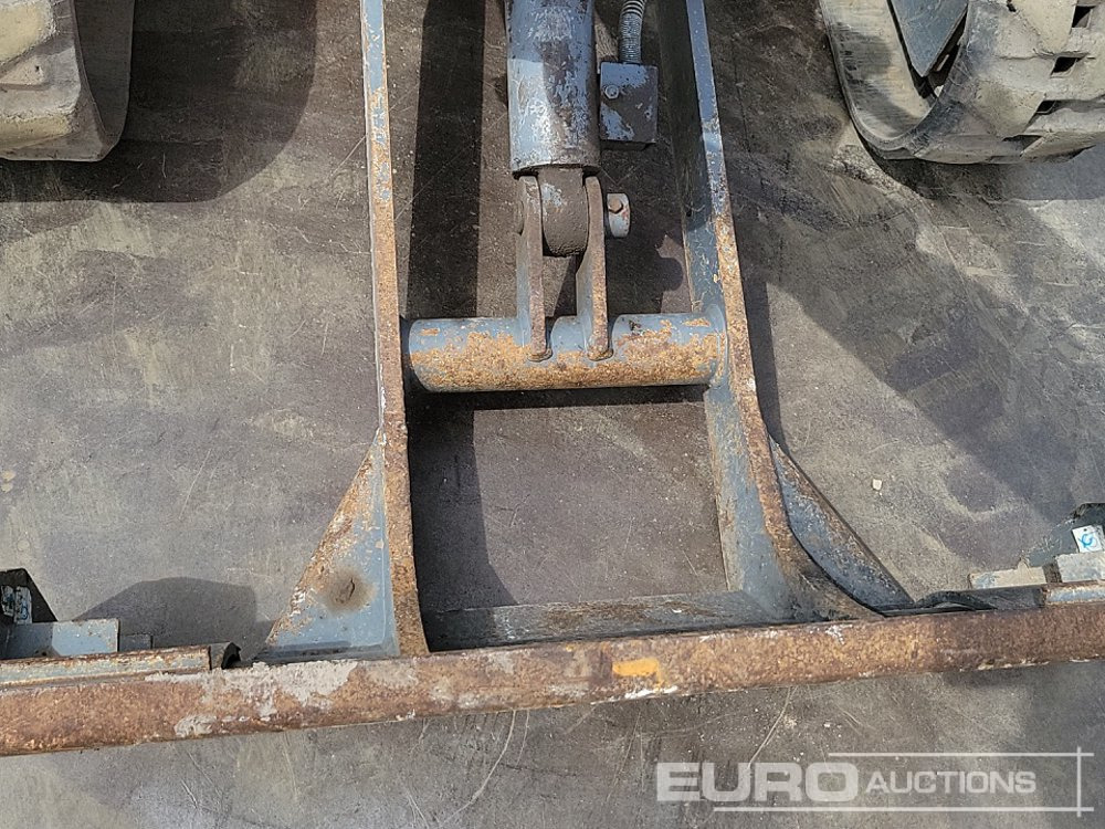 حفارة مصغرة 2020 Takeuchi TB216: صور 23