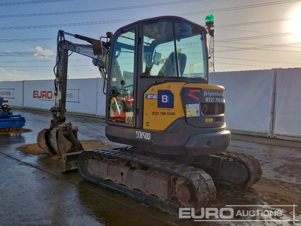 2020 Volvo ECR50D - حفارة مصغرة: صور 3 2020 Volvo ECR50D - حفارة مصغرة: صور 3