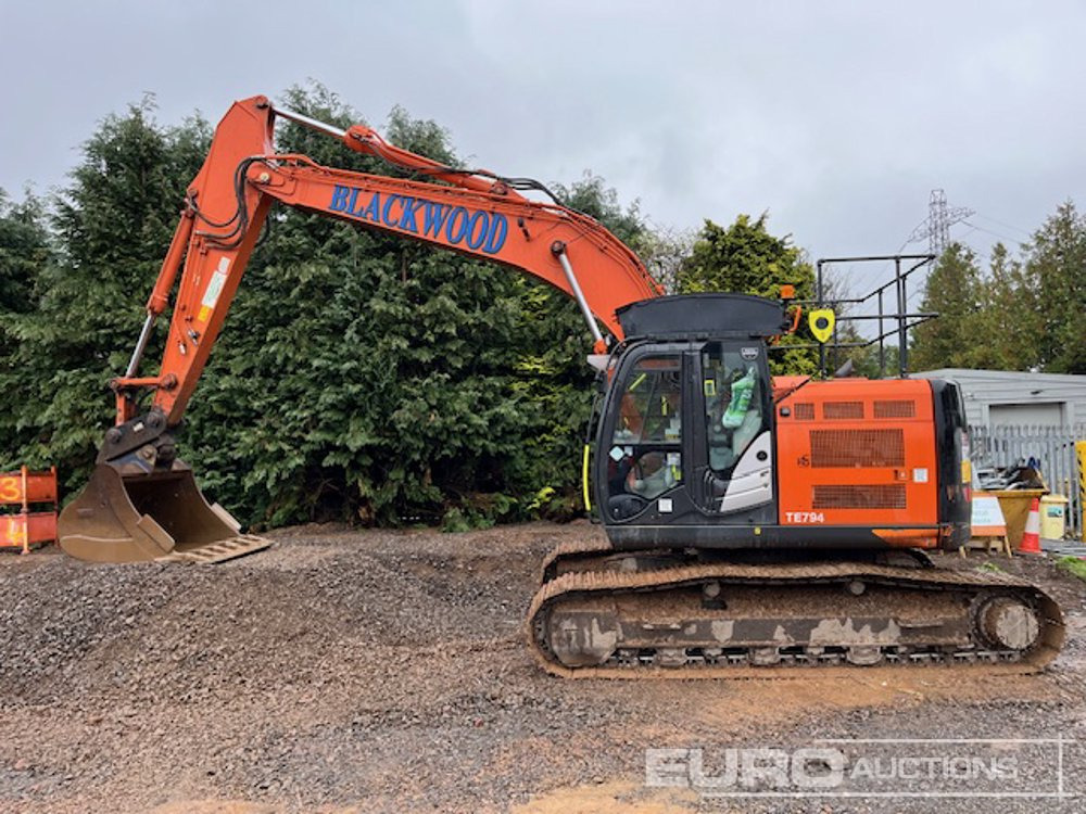 2021 Hitachi ZX225USRLC-6 - حفارات زحافة: صور 2 2021 Hitachi ZX225USRLC-6 - حفارات زحافة: صور 2