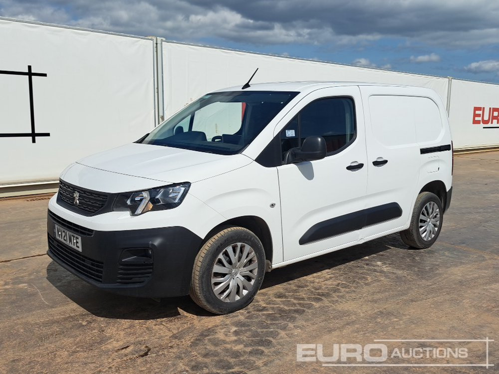 2021 Peugeot Partner - الشاحنات الصغيرة: صور 1 2021 Peugeot Partner - الشاحنات الصغيرة: صور 1