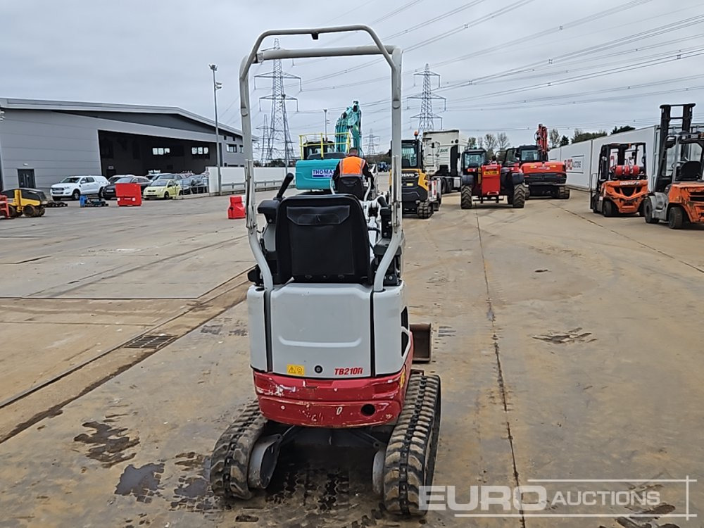 2021 Takeuchi TB210R - حفارة مصغرة: صور 4 2021 Takeuchi TB210R - حفارة مصغرة: صور 4