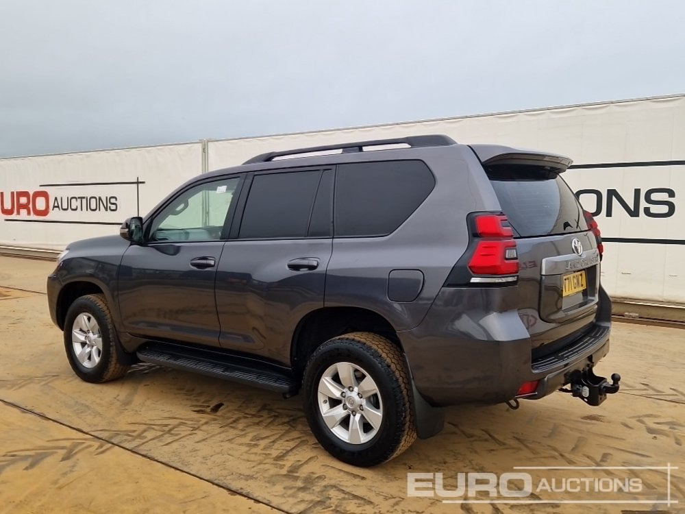 2021 Toyota Land Cruiser - سيارة دفع رباعي: صور 3 2021 Toyota Land Cruiser - سيارة دفع رباعي: صور 3