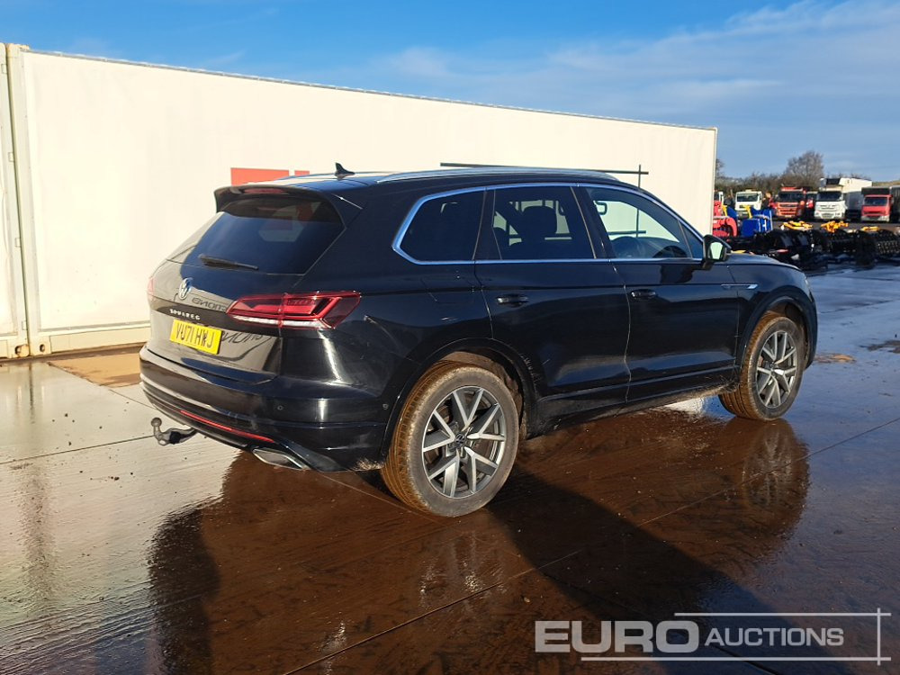 2021 Volkswagen Touareg - سيارة دفع رباعي: صور 5 2021 Volkswagen Touareg - سيارة دفع رباعي: صور 5
