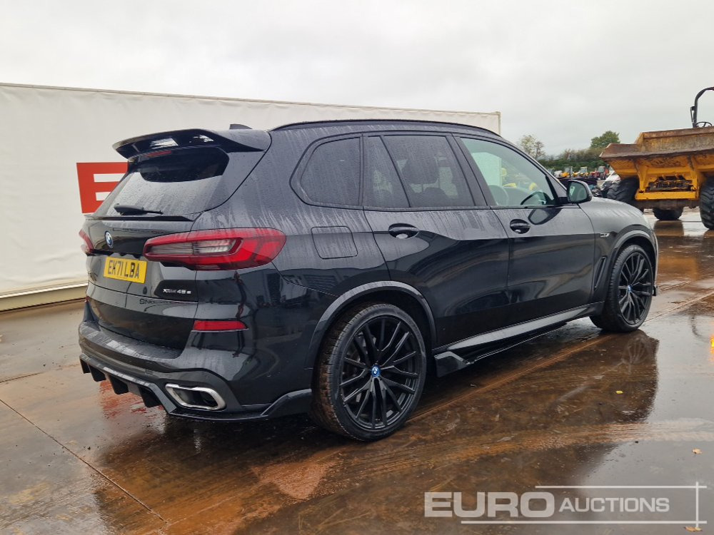 2022 BMW X5 45E M-Sport - سيارة دفع رباعي: صور 5 2022 BMW X5 45E M-Sport - سيارة دفع رباعي: صور 5