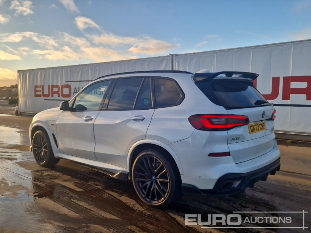 2022 BMW X5 45E M-Sport - سيارة دفع رباعي: صور 3 2022 BMW X5 45E M-Sport - سيارة دفع رباعي: صور 3