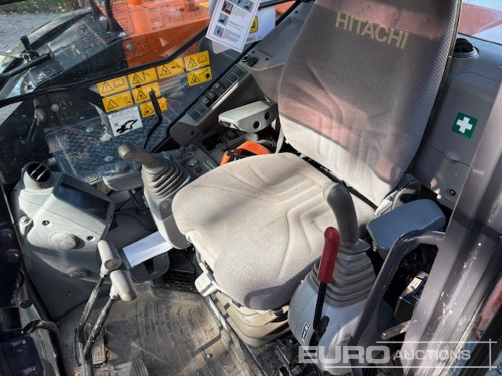 2022 Hitachi ZX85USB-6 - حفارة مصغرة: صور 3 2022 Hitachi ZX85USB-6 - حفارة مصغرة: صور 3