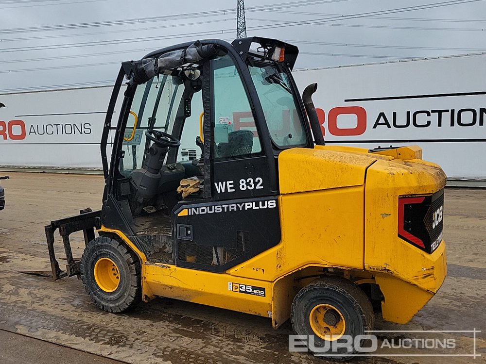 2022 JCB TLT35-23D 2WD - رافعة تلسكوبية: صور 3 2022 JCB TLT35-23D 2WD - رافعة تلسكوبية: صور 3