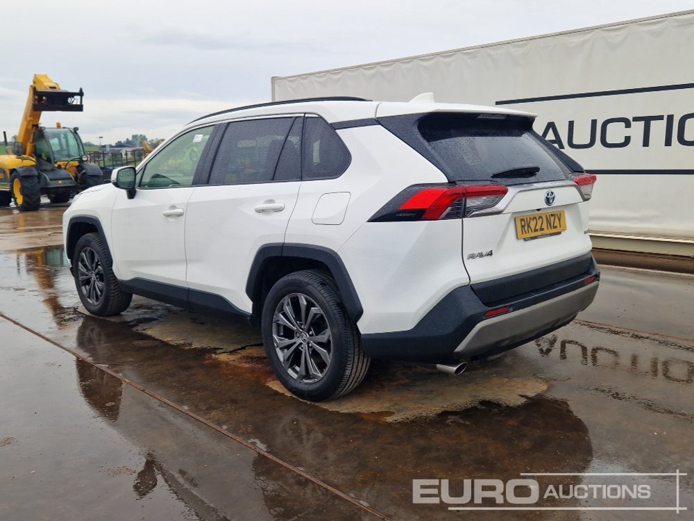 2022 Toyota RAV 4 - سيارة دفع رباعي: صور 3 2022 Toyota RAV 4 - سيارة دفع رباعي: صور 3