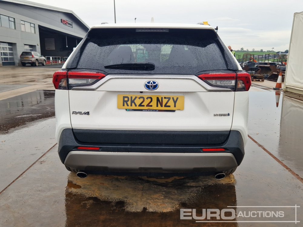 2022 Toyota RAV 4 - سيارة دفع رباعي: صور 4 2022 Toyota RAV 4 - سيارة دفع رباعي: صور 4