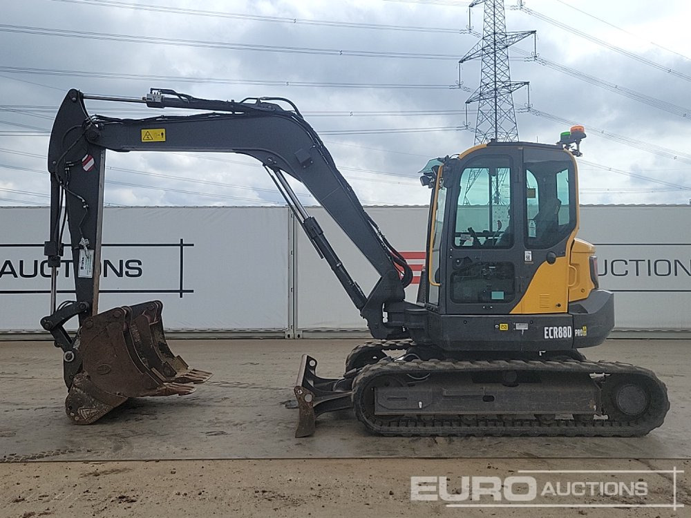 2022 Volvo ECR88D - حفارة مصغرة: صور 2 2022 Volvo ECR88D - حفارة مصغرة: صور 2