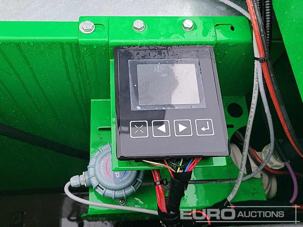 خزان تخزين 2023 DYMAC ACV-DEF-2650L: صور 14