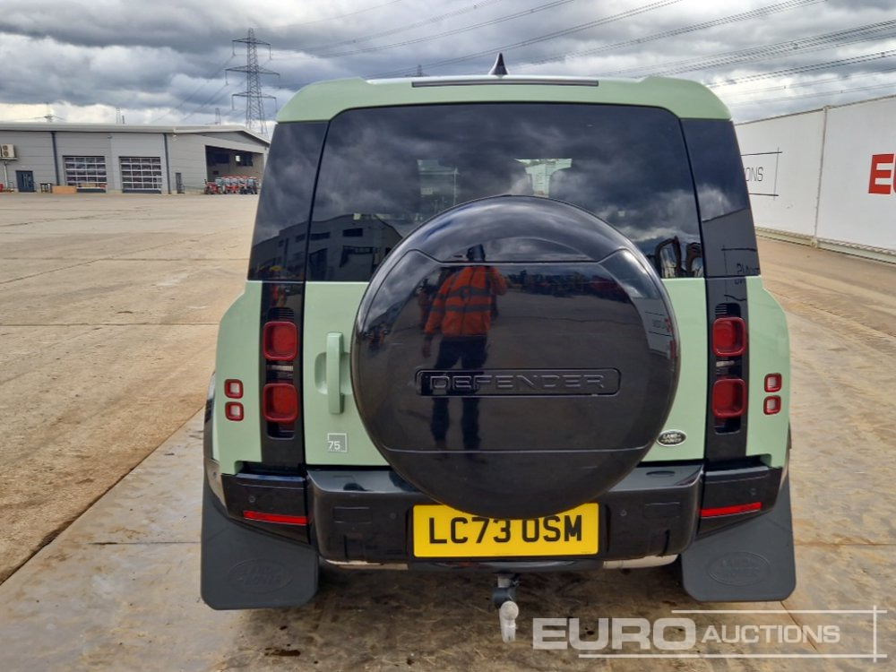 2023 Land Rover Defender 90 - سيارة دفع رباعي: صور 4 2023 Land Rover Defender 90 - سيارة دفع رباعي: صور 4
