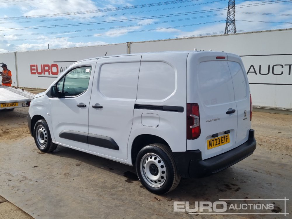 2023 Peugeot Partner - الشاحنات الصغيرة: صور 3 2023 Peugeot Partner - الشاحنات الصغيرة: صور 3