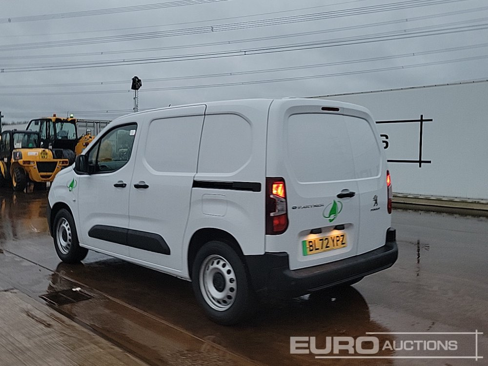 2023 Peugeot Partner - الشاحنات الصغيرة: صور 3 2023 Peugeot Partner - الشاحنات الصغيرة: صور 3