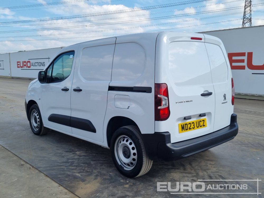 2023 Peugeot Partner - الشاحنات الصغيرة: صور 3 2023 Peugeot Partner - الشاحنات الصغيرة: صور 3