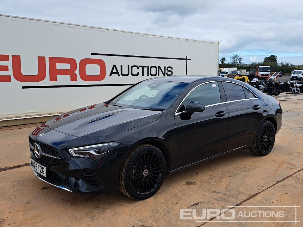 2025 Mercedes CLA 200 - سيارة: صور 1 2025 Mercedes CLA 200 - سيارة: صور 1