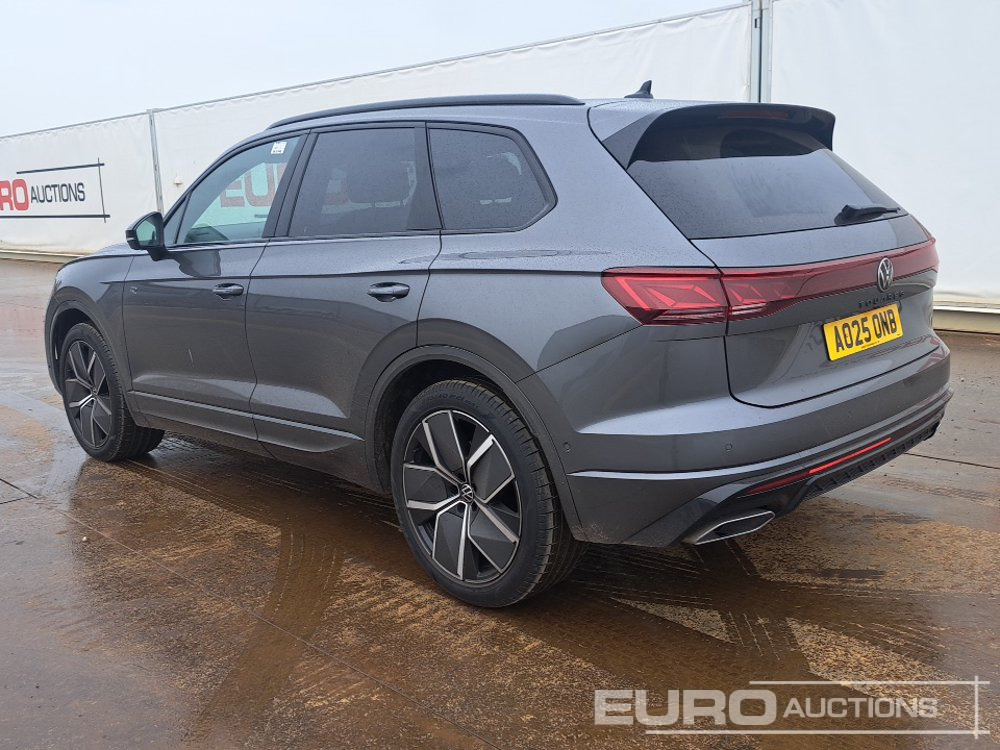 2025 Volkswagen Touareg V6 TDI - سيارة دفع رباعي: صور 3 2025 Volkswagen Touareg V6 TDI - سيارة دفع رباعي: صور 3