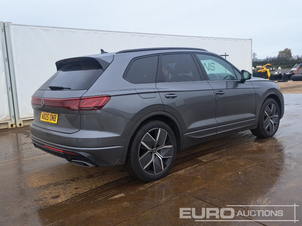 2025 Volkswagen Touareg V6 TDI - سيارة دفع رباعي: صور 5 2025 Volkswagen Touareg V6 TDI - سيارة دفع رباعي: صور 5
