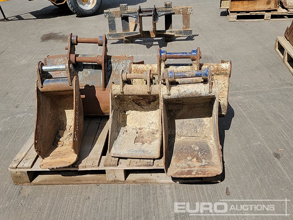 24", 24", 12", 12", 10", 8" Digging Bucket 30-35mm Pin to suit Mini Excavator - بكت: صور 4 24", 24", 12", 12", 10", 8" Digging Bucket 30-35mm Pin to suit Mini Excavator - بكت: صور 4