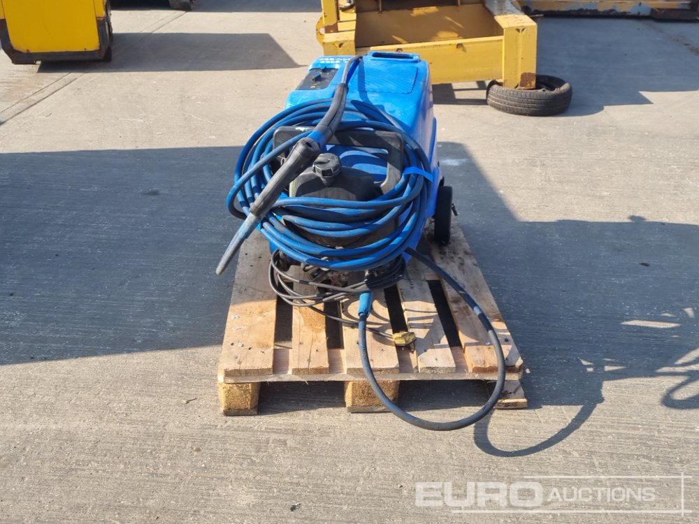 250 Volt Pressure Washer - ماكينة غسيل ضغط عالي: صور 4 250 Volt Pressure Washer - ماكينة غسيل ضغط عالي: صور 4