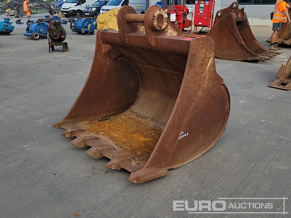 56" Digging Bucket 80mm Pin to suit 20 Ton Excavator - بكت: صور 1 56" Digging Bucket 80mm Pin to suit 20 Ton Excavator - بكت: صور 1