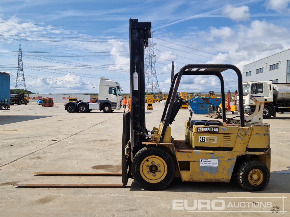 CAT V50D - رافعة شوكية تعمل بالغاز: صور 2 CAT V50D - رافعة شوكية تعمل بالغاز: صور 2