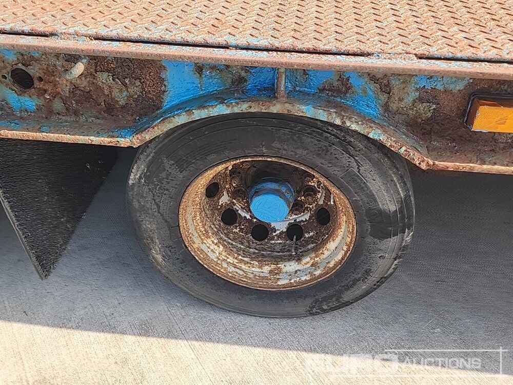 Chieftain Tri Axle Extendable Step Frame Low Loader Trailer, Hydraulic Ramps - عربة مسطحة منخفضة نصف مقطورة: صور 5 Chieftain Tri Axle Extendable Step Frame Low Loader Trailer, Hydraulic Ramps - عربة مسطحة منخفضة نصف مقطورة: صور 5
