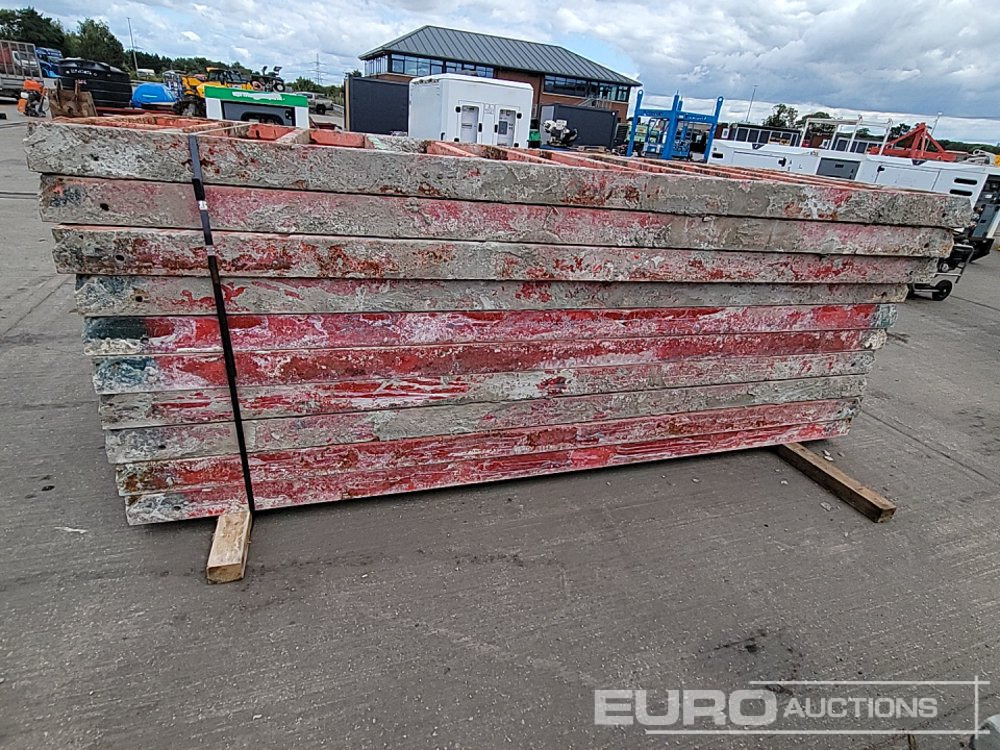 Concrete Formwork, 3.3m x 1.2m Panel (10 of) - معدات البناء: صور 4 Concrete Formwork, 3.3m x 1.2m Panel (10 of) - معدات البناء: صور 4