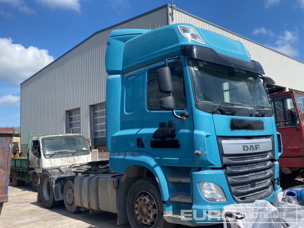 DAF 6x2 Midlift, Manual Gearbox, Cruise Control, A/C - آلات البناء: صور 1 DAF 6x2 Midlift, Manual Gearbox, Cruise Control, A/C - آلات البناء: صور 1