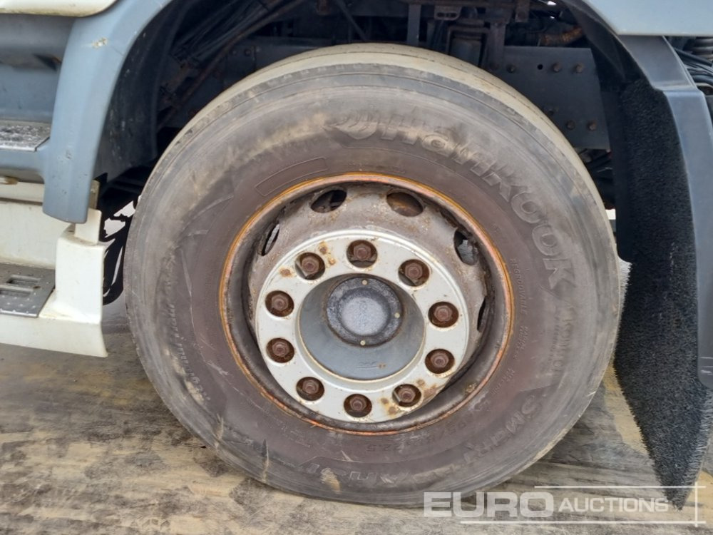 شاحنة جرار DAF CF85.380: صور 9