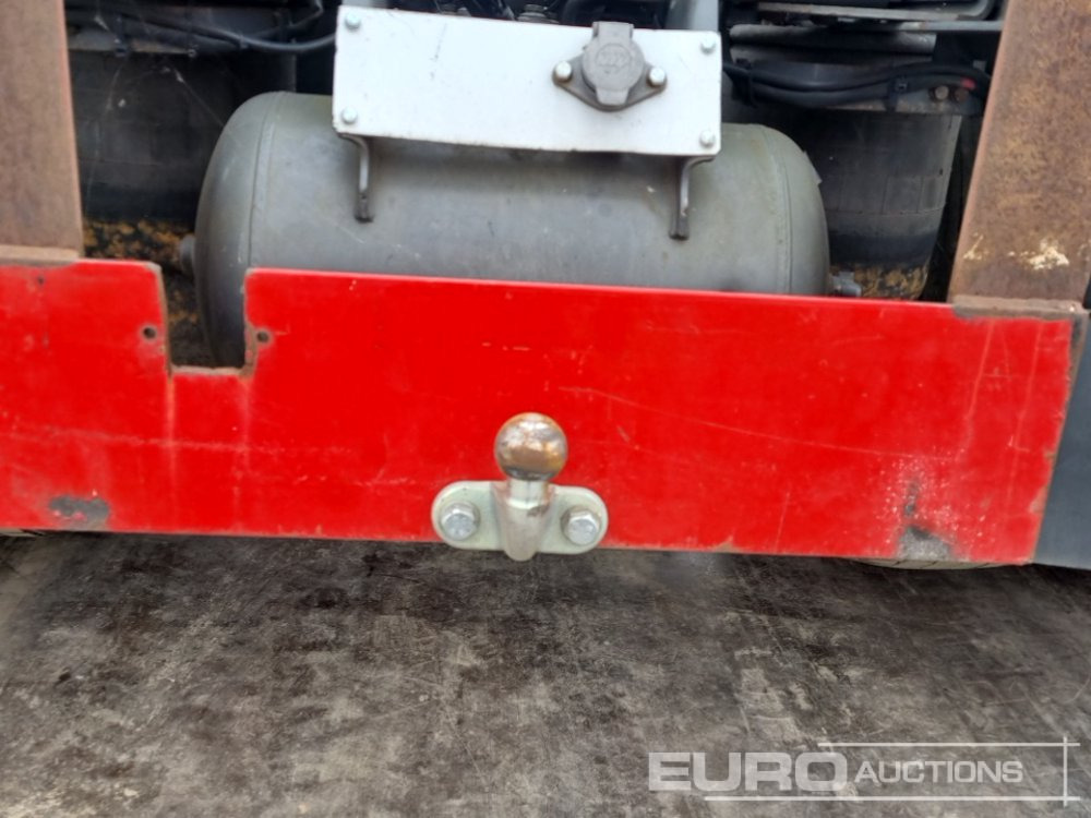 شاحنة جرار DAF CF85.380: صور 13