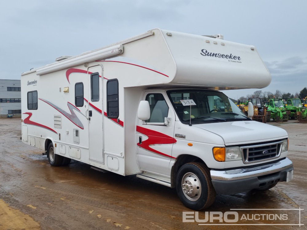 Ford E450 - سيارة دفع رباعي: صور 4 Ford E450 - سيارة دفع رباعي: صور 4