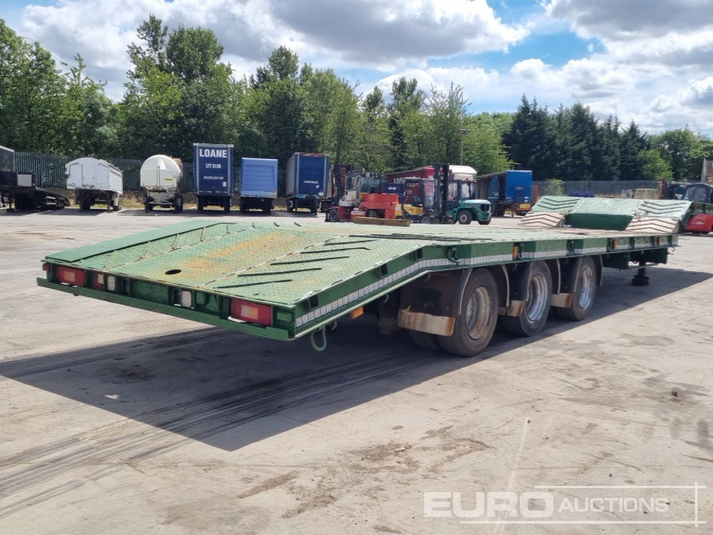 General Trailers Tri Axle Step Frame Low Loader Trailer - عربة مسطحة منخفضة نصف مقطورة: صور 5 General Trailers Tri Axle Step Frame Low Loader Trailer - عربة مسطحة منخفضة نصف مقطورة: صور 5