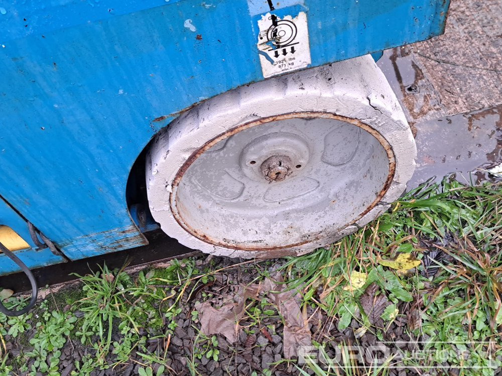 منصات هيدروليكية متنقلة Genie GS-2646: صور 7