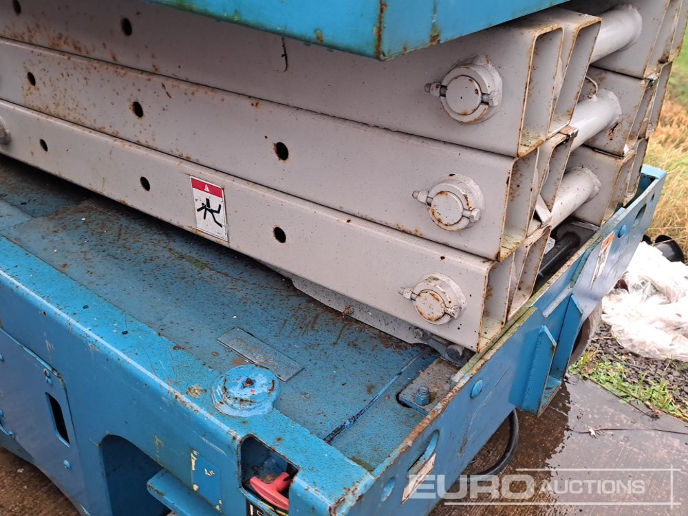 منصات هيدروليكية متنقلة Genie GS-2646: صور 11