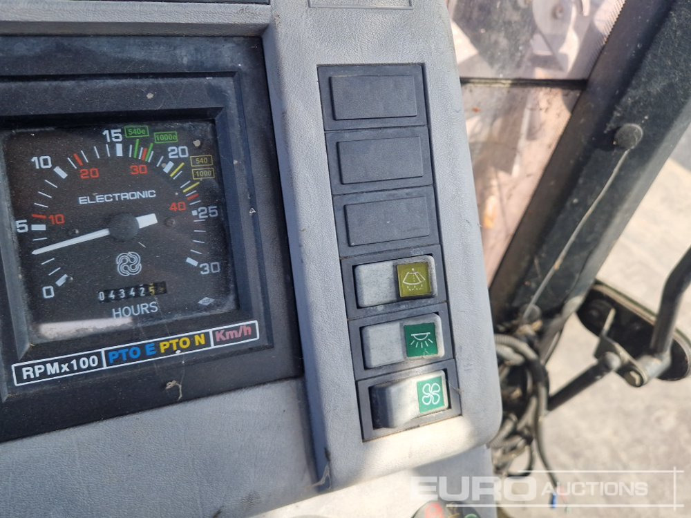 جرار Hurlimann XT-105: صور 44
