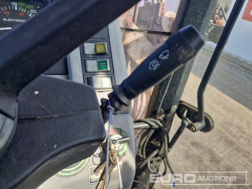 جرار Hurlimann XT-105: صور 42