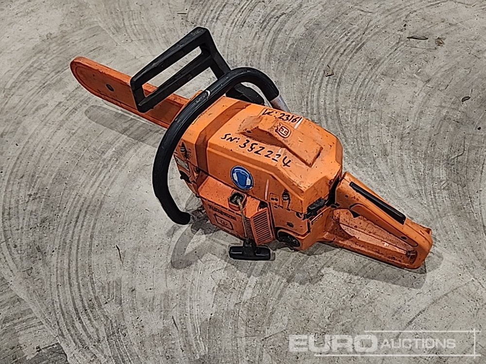 Husqvarna Petrol Chansaw - معدات الورش: صور 4 Husqvarna Petrol Chansaw - معدات الورش: صور 4