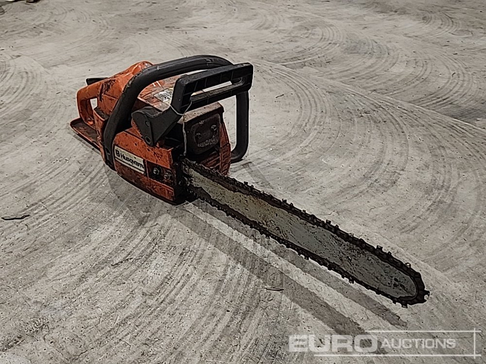 Husqvarna Petrol Chansaw - معدات الورش: صور 2 Husqvarna Petrol Chansaw - معدات الورش: صور 2