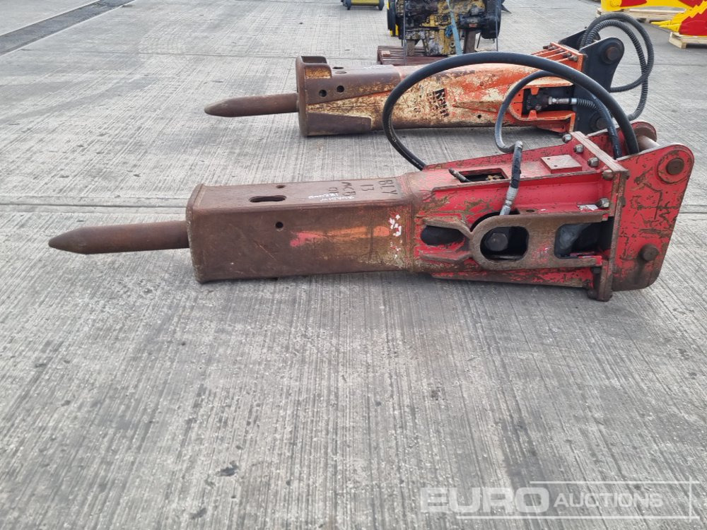 Hydraulic Breaker 65mm Pin to suit 13 Ton Excavator - مطرقة هيدروليكية: صور 2 Hydraulic Breaker 65mm Pin to suit 13 Ton Excavator - مطرقة هيدروليكية: صور 2