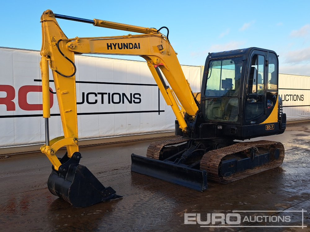 Hyundai R60-7 - حفارة مصغرة: صور 1 Hyundai R60-7 - حفارة مصغرة: صور 1