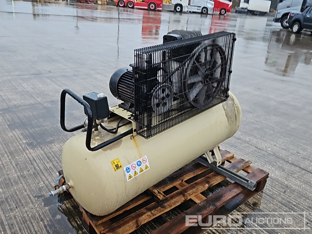 Ingersoll Rand 230 Volt Workshop Compressor - ضاغط الهواء: صور 3 Ingersoll Rand 230 Volt Workshop Compressor - ضاغط الهواء: صور 3
